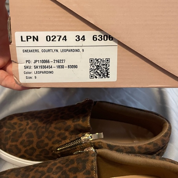 New in box JustFab Leopard Platform Slip-on Sneakers, sz 9 - Picture 2 of 5
